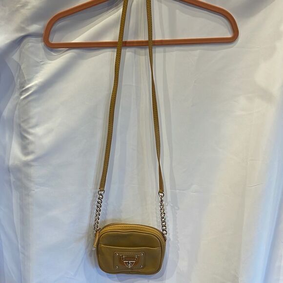 Calvin Klein crossbody small purse - Picture 2 of 6